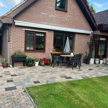Dom wakacyjny Met Eigen Ingang