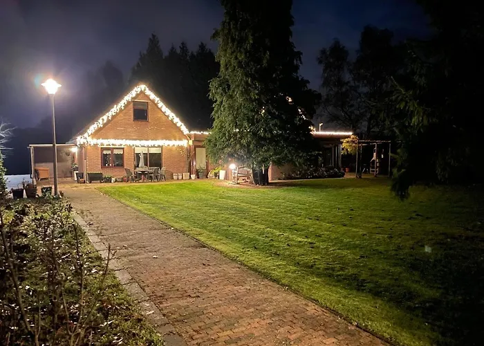 بيت للعطل Met Eigen Ingang